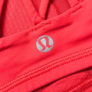 LULU LEMON SPORTS BRA